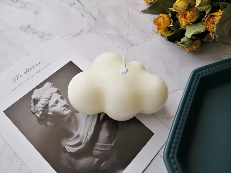 Small Cloud Shape Candle